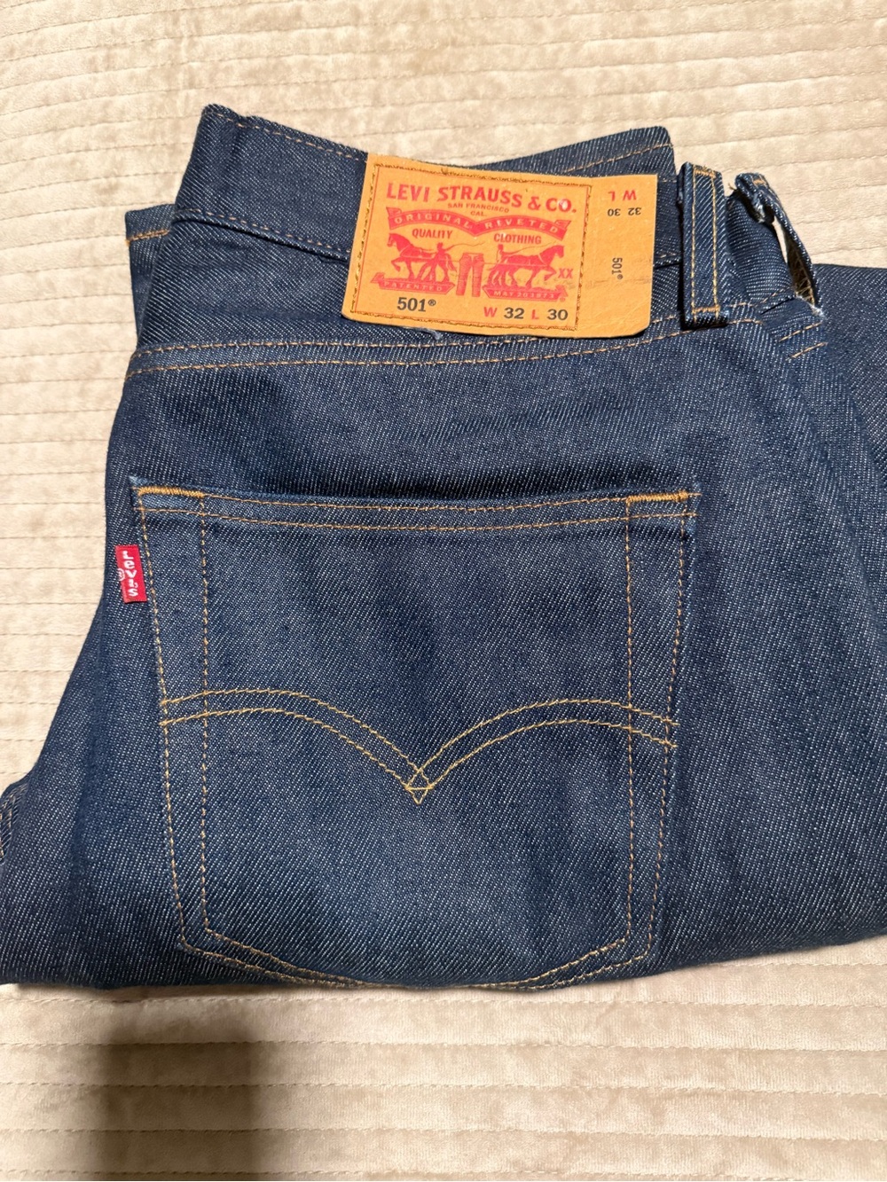 Levi's Men's Dark Blue Straight Jeans with Contrast Stitching